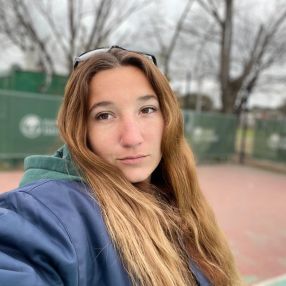 Julieta, Niñera o canguro en Santa Coloma de Farners