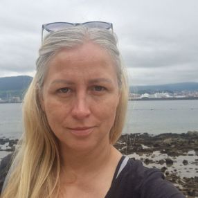 Olgametelskaya, Babysitter in Baracaldo