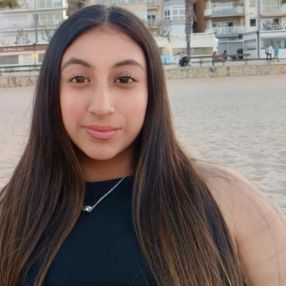 Dayana, Niñera o canguro en La Garriga