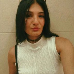 Winny Tatianna, Niñera o canguro en Carlet