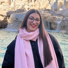 Amalia, Babysitter in Villalbilla