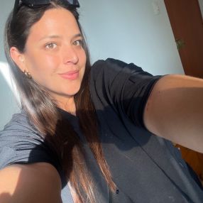 Pia, Babysitter in Monserrat