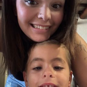 Laila, Niñera o canguro en Llagostera