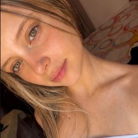 Nadia, Niñera o canguro en La Vega
