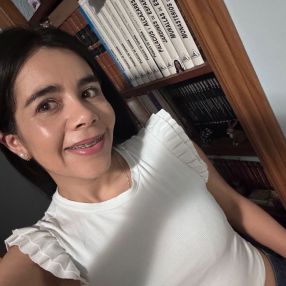 Johana, Babysitter in Valls