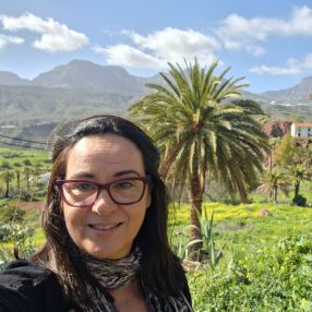 LUZ, Babysitter in Costa Teguise
