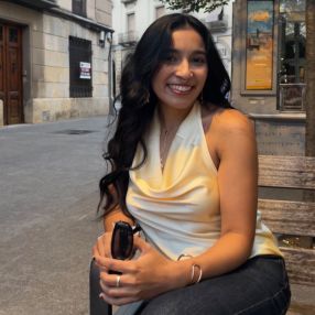 Dayana, Babysitter in La Bisbal d'Empordà