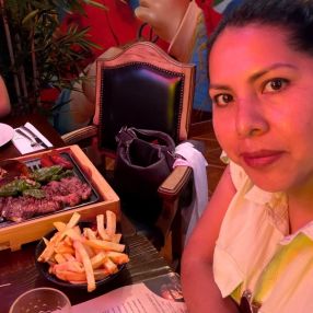 Rosa, Niñera o canguro en Valle de Trápaga