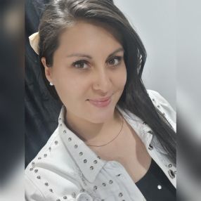 Isabella, Niñera o canguro en Chirivella