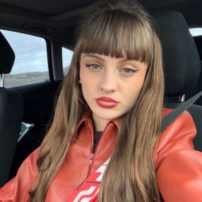 Laura, Niñera o canguro en Valdeavero
