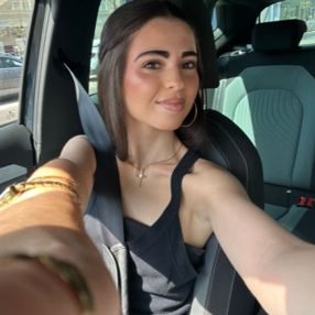 Adriana, Niñera o canguro en Espartinas