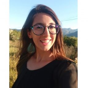 Maria Antònia, Niñera o canguro en Campanet