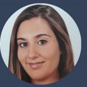 Ariadna, Niñera o canguro en Lleida