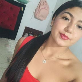 Jhoana, Niñera o canguro en Benaguacil