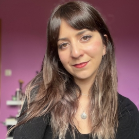 Miriam, Niñera o canguro en Carballo