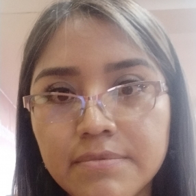 Ana Lucia, Niñera o canguro en Cehegín