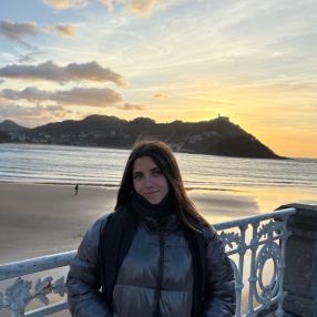Jana, Babysitter in Roda de Ter