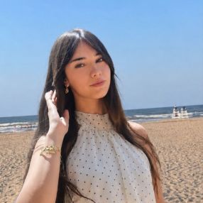 Noelia, Niñera o canguro en Zaratán