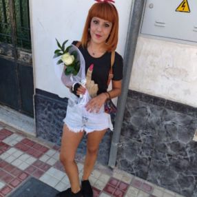 Mary, Niñera o canguro en Torreperogil