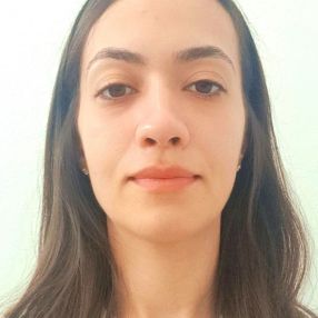 Lívia, Niñera o canguro en Jaén