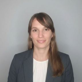 Mariela, Niñera o canguro en Redondela