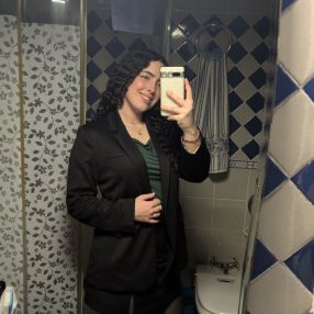 Ángela, Niñera o canguro en Caleta de Vélez