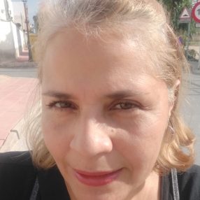 Alexandra, Niñera o canguro en Blanca