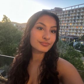 Laura, Babysitter in Benetússer