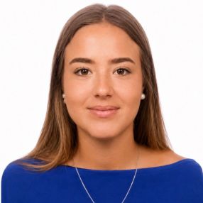 Carla, Babysitter in Montcada