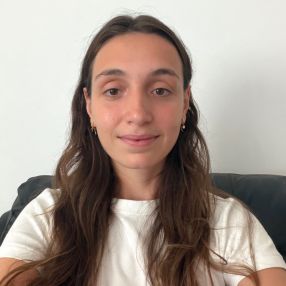Elena, Babysitter in Girona