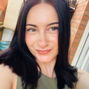 Elena, Niñera o canguro en Pioz