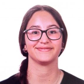 Nerea, Niñera o canguro en El Casar
