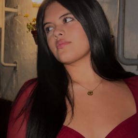 Sandy, Babysitter in Humilladero