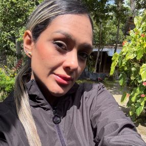 Diana isabel, Babysitter in Carlet