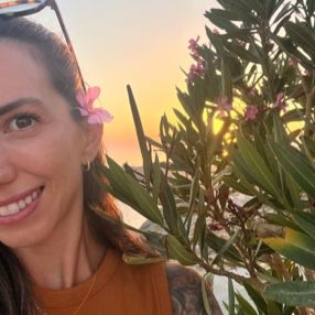 Ariadna, Babysitter in Vila-seca