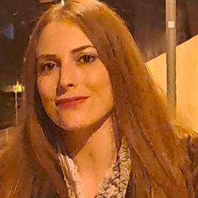 Ghizlane, Niñera o canguro en Berga