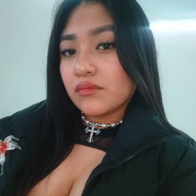 Britney Naiara, Babysitter in Peralta