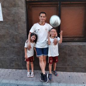 CARLOS, Familia en Cuenca