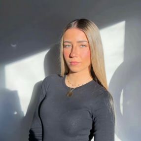 Naya, Niñera o canguro en Sarrià de Dalt