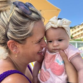 Valentina, Family in Palau-saverdera