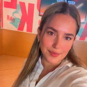 Carolina, Babysitter in Manlleu