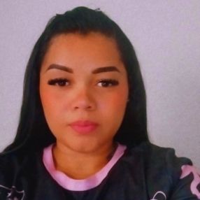 Yajaira ximena, Babysitter in Sax