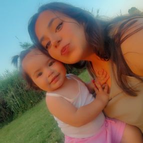 Cami, Babysitter in Vallirana