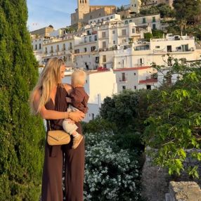 Skye, Family in Santa Eulalia del Río