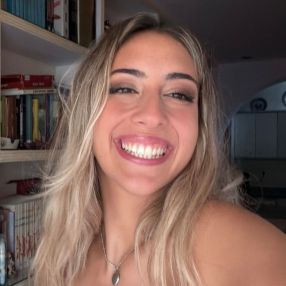 Gabriela, Babysitter in Peligros