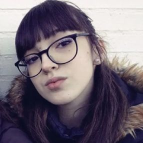 Itziar, Babysitter in Sariñena