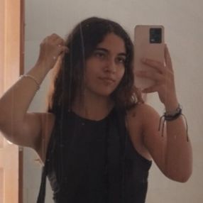 Lara, Niñera o canguro en San Bartolomé