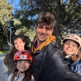 Esteban, Familia en Zaragoza