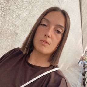Adriana, Babysitter in Ferrol