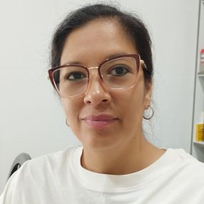 Fiorella, Niñera o canguro en Pamplona